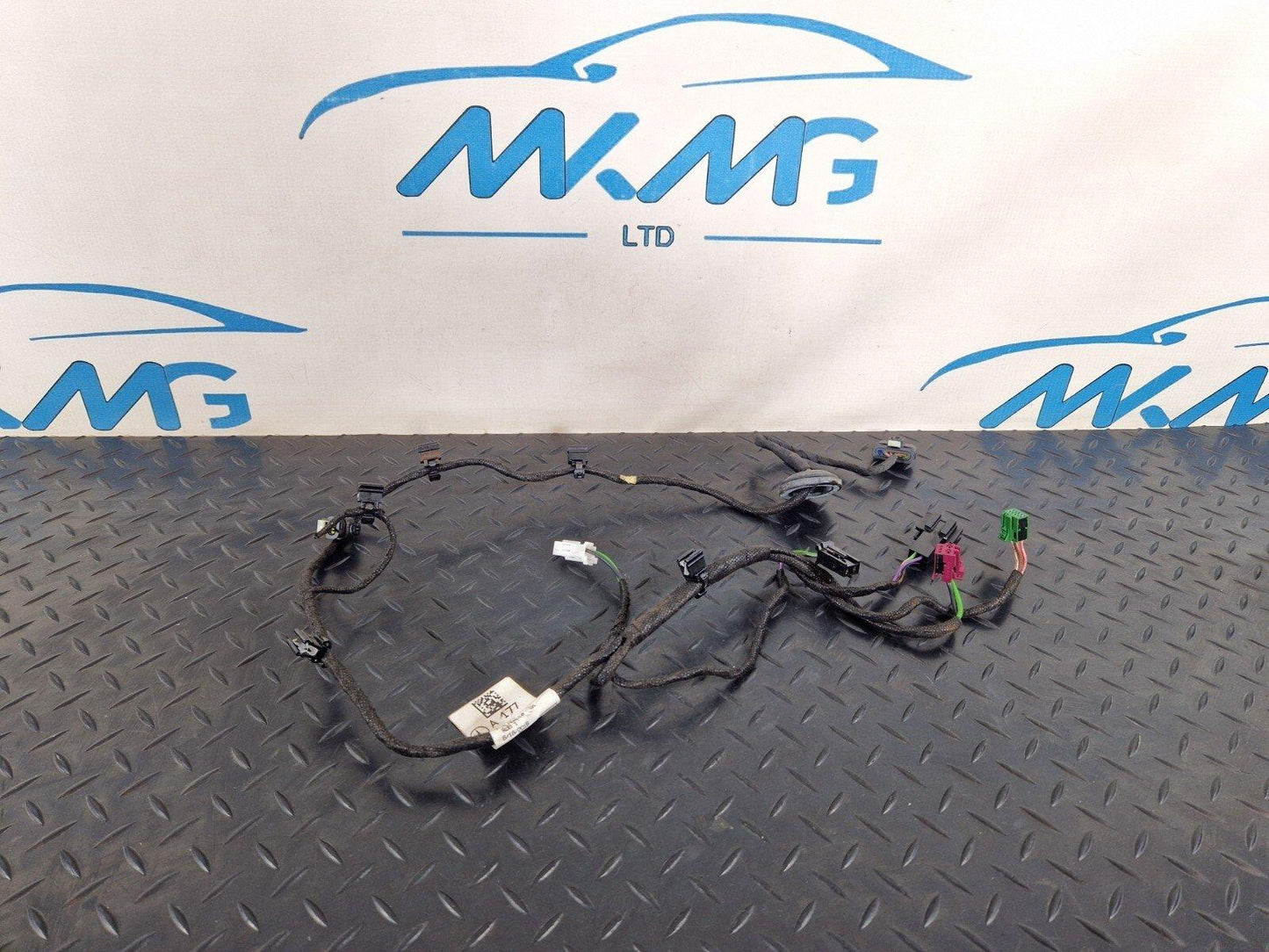 18-ON MERCEDES BENZ A CLASS W177 OEM FRONT RIGHT WIRING LOOM A1775409710