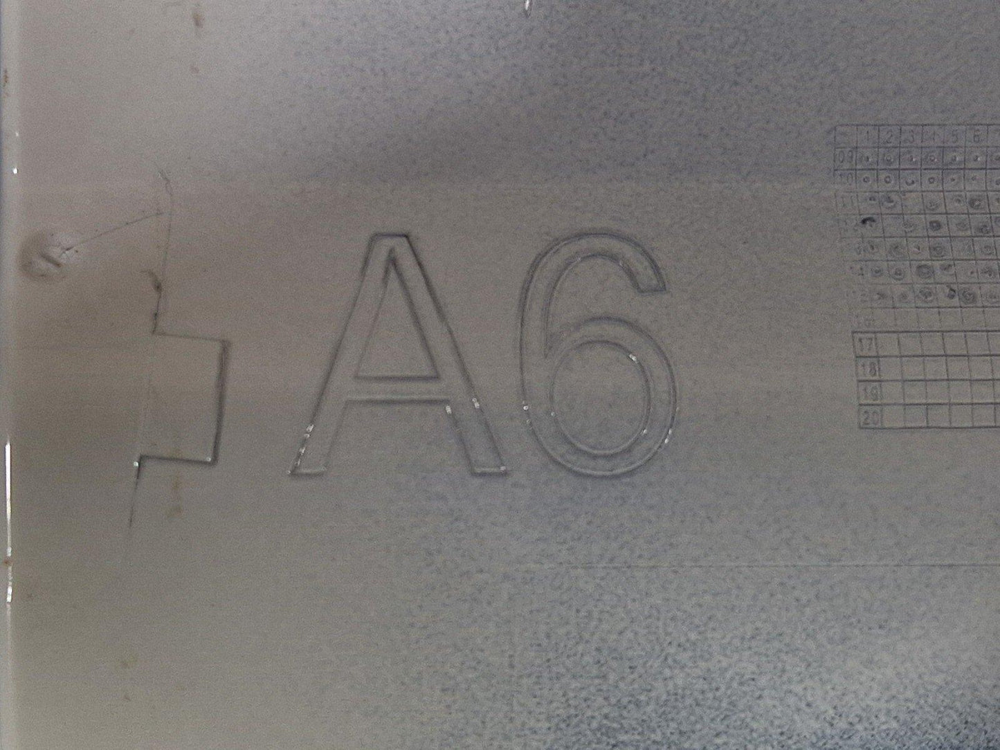 12-18 AUDI A6 C7 FUEL FILLER FLAP COVER LID IN WHITE LY9C 4G0809907