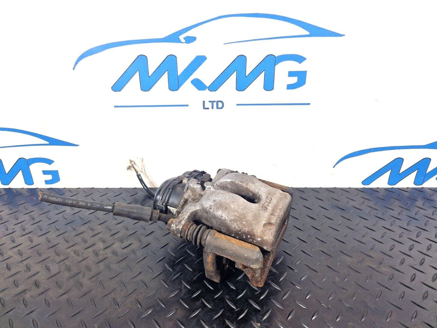 12-18 MERCEDES BENZ GENUINE REAR BRAKE CALIPER RIGHT DRIVER SIDE A2464232298