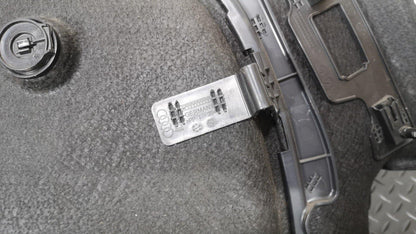 16-19 AUDI A4 B9 S-LINE SALOON GENUINE PASSENGER SIDE BOOT TRIM COVER 8W5863879C