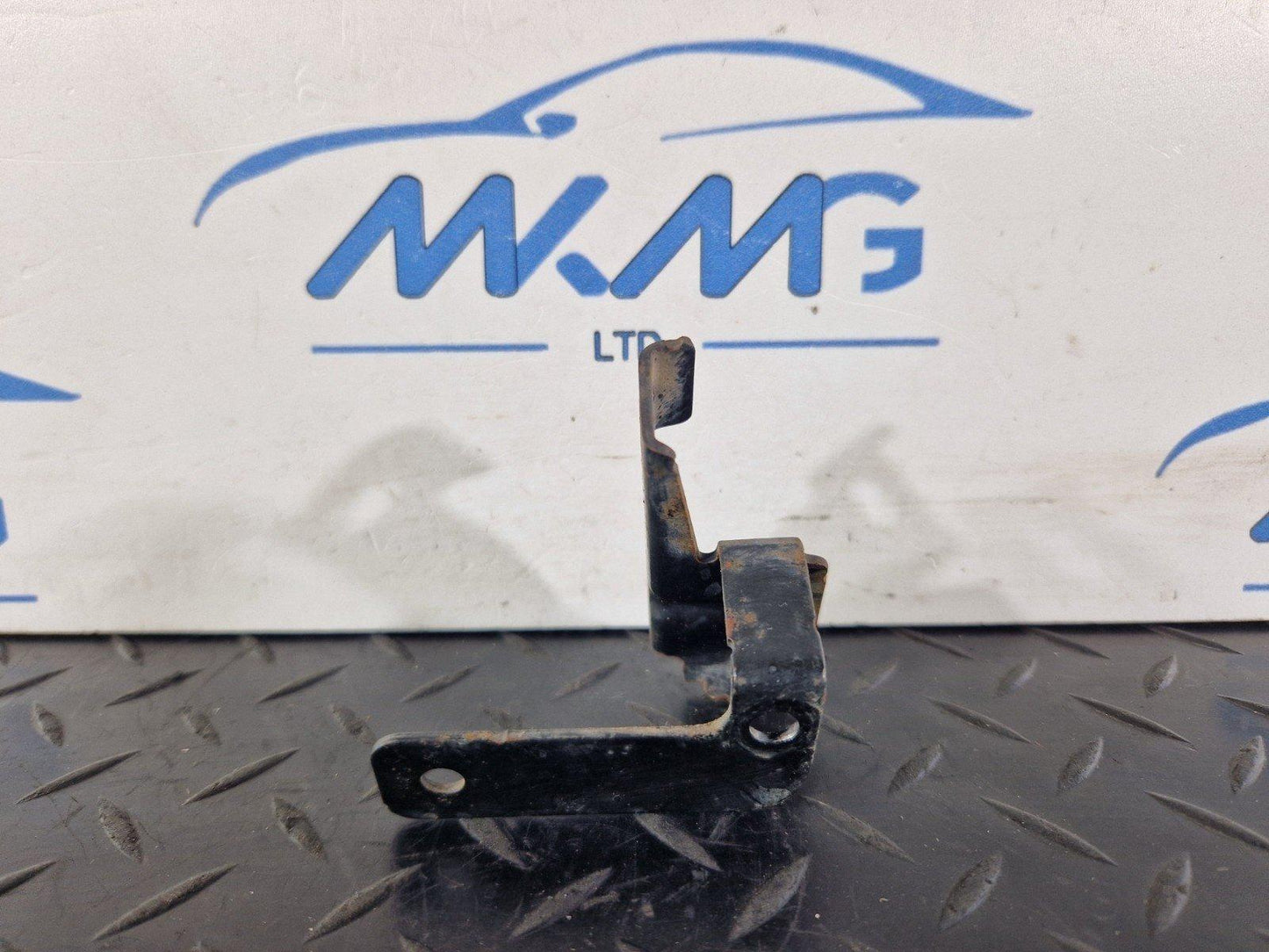 11-19 MERCEDES BENZ ML W166 THANSMITION OIL COLLER BRACKET A1665011920