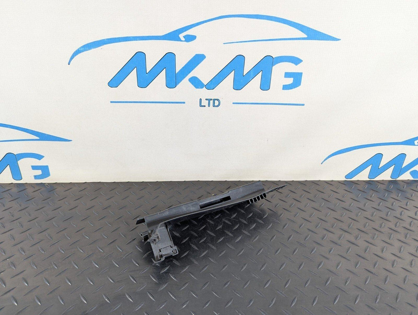 11-19 MERCEDES BENZ ML W166 GENUINE BRAKE LINE BRACKET A1665455940