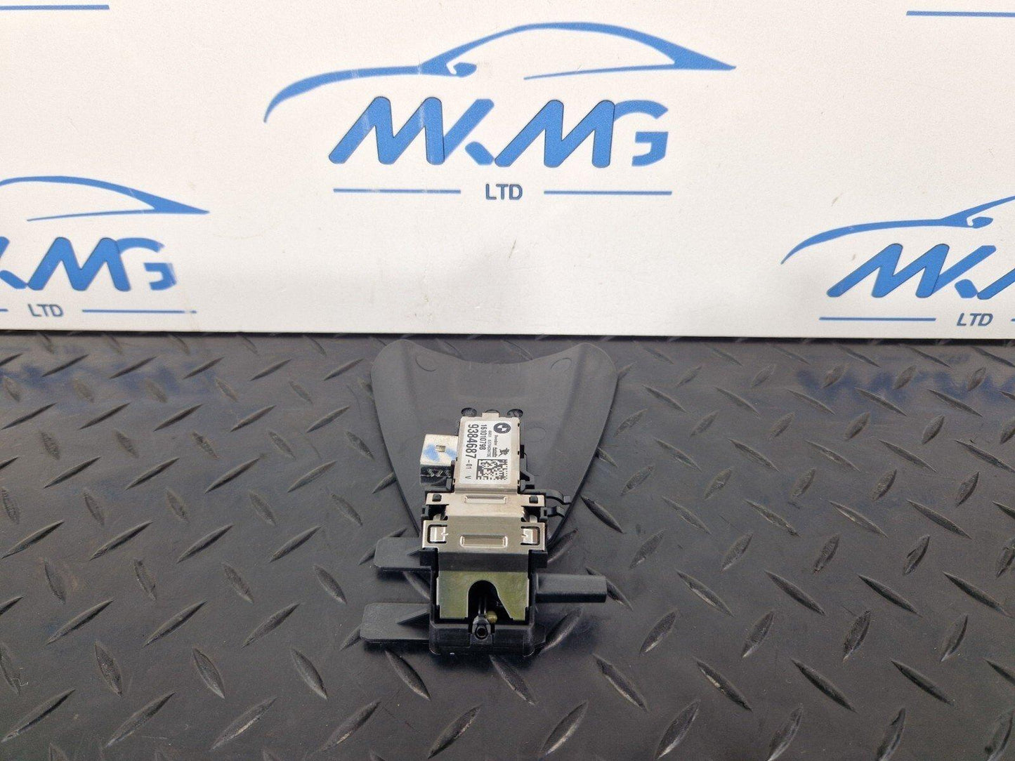 14-21 BMW 2 SERIES GRAN TOURER F45 F46 FRONT WINDSCREEN CAMERA 9384687