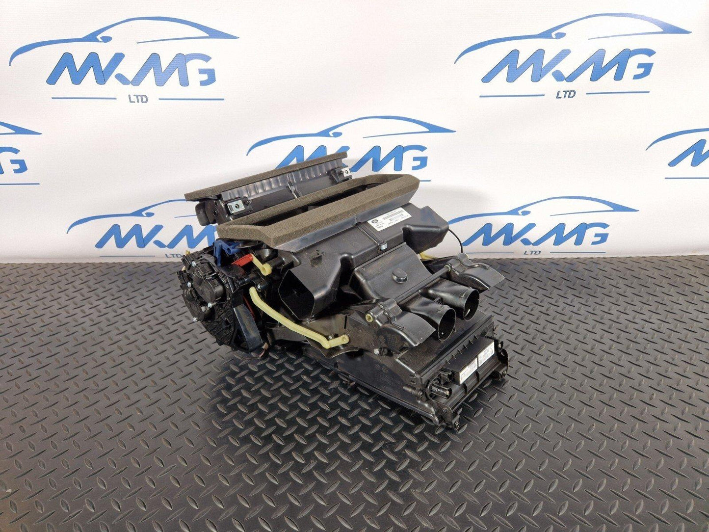 2019-ON  LAND ROVER DISCOVERY L550 LCI COMPLETE HEATER MATRIX BOX K8D2-19B555-BF