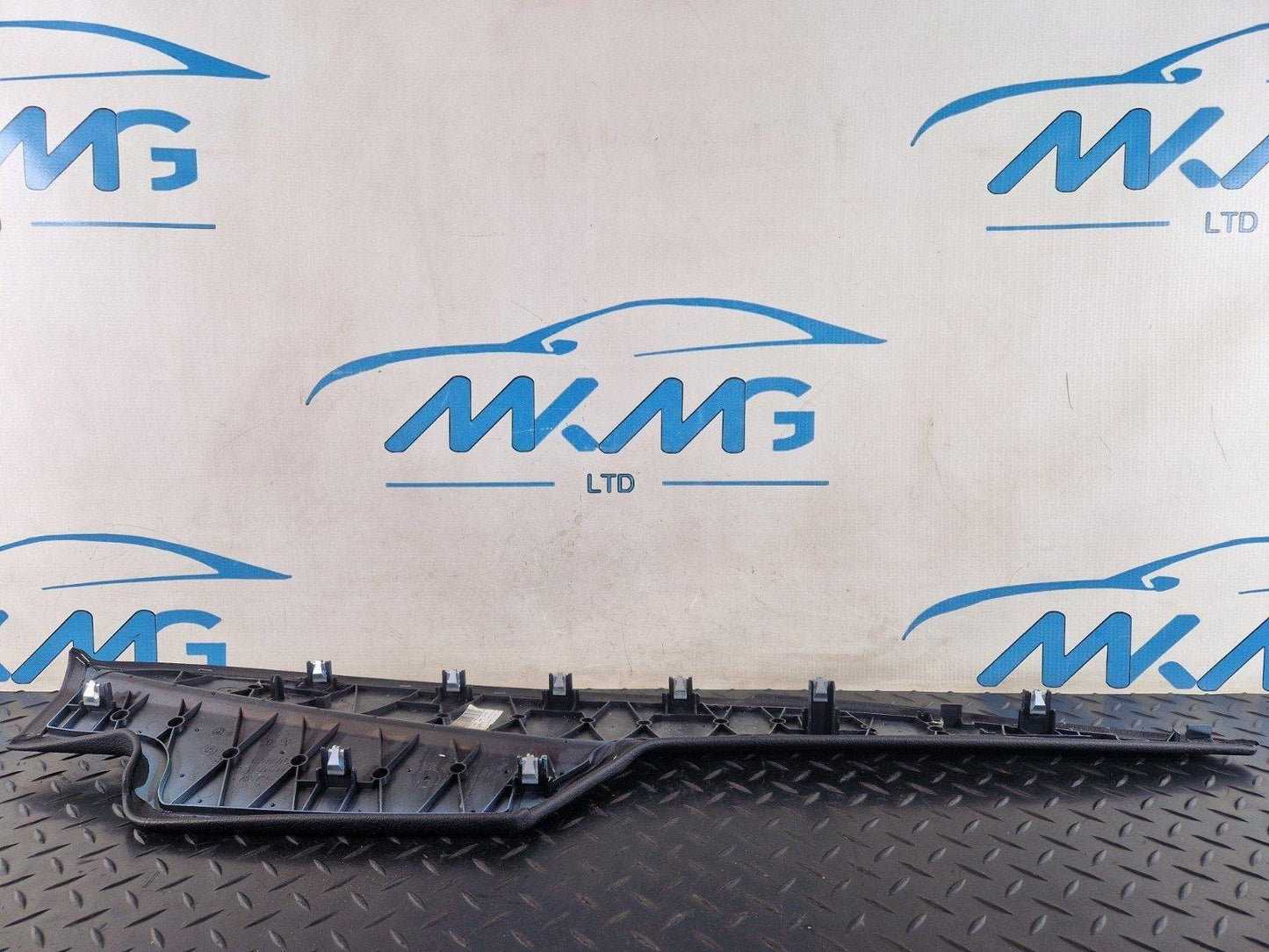 11-18 BMW 6 SERIES F13 CENTER CONSOLE RIGHT SIDE O/S TRIM PANEL 9228822 9197157
