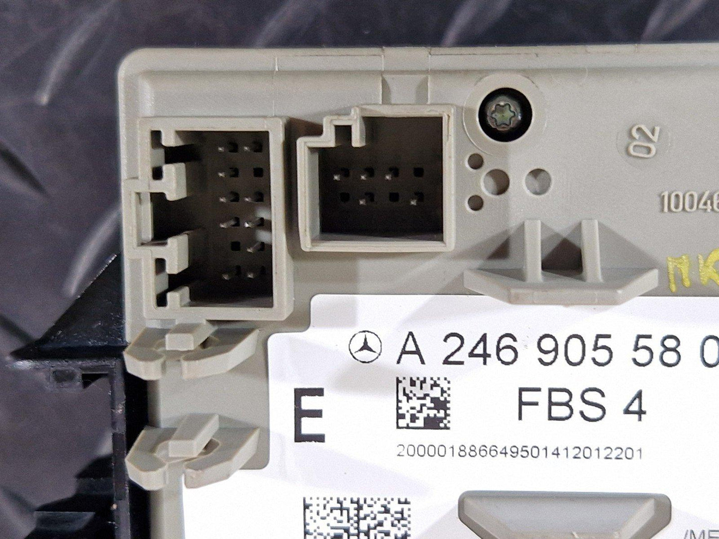13-19 MERCEDES BENZ CLA C117 AMG OEM IGNITION SWITCH LOCK MODULE A2469055801
