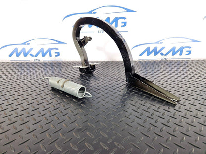 16-19 AUDI A4 B9 SALOON REAR LEFT N/S/R TAILGATE HINGE IN BLACK LY9T 8W5827729
