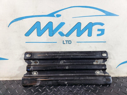 19-ON MERCEDES BENZ B CLASS W247 UNDERBODY PANEL MOUNT BRACKET A1776161900