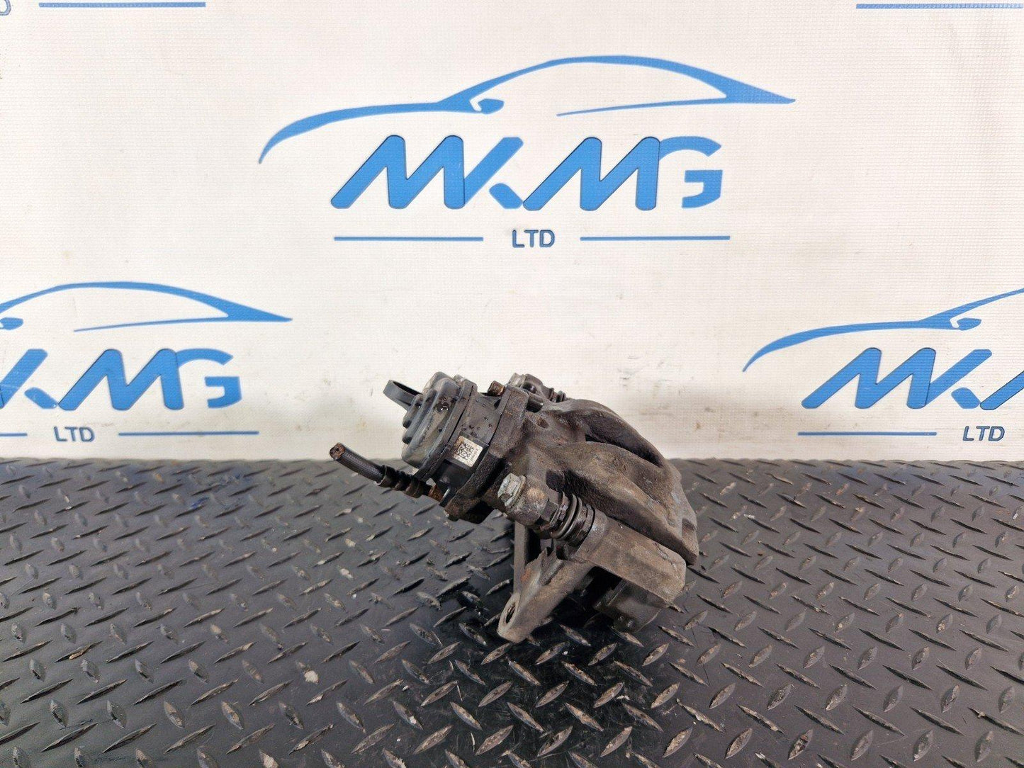 16-19 AUDI A4 B9 OEM REAR LEFT N/S ELECTRIC BRAKE CALIPER 8W0405AT