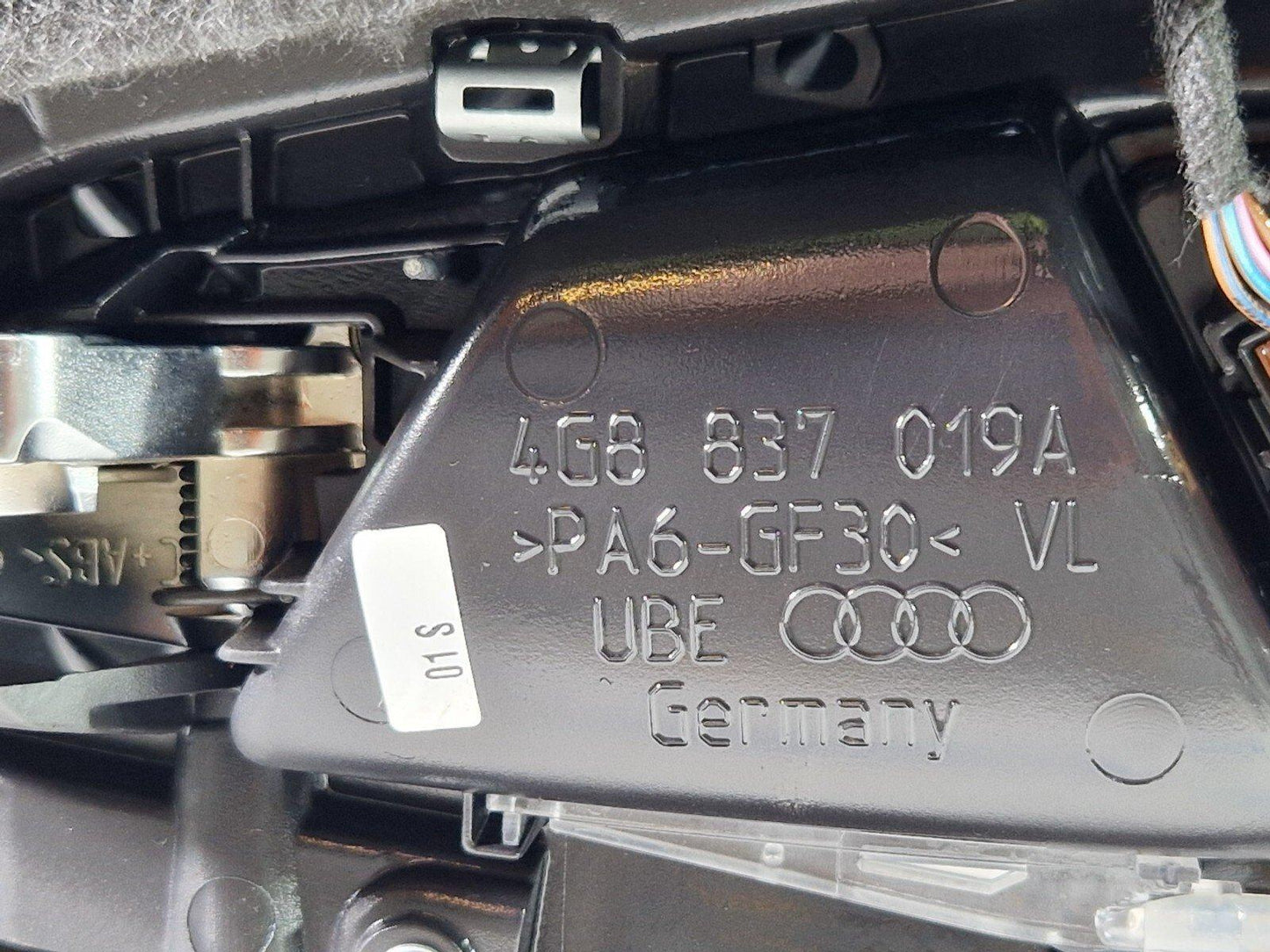 10-18 AUDI A7 4G S-LINE GENUINE PASSENGER SIDE FRONT DOOR CARD 4G8867105A