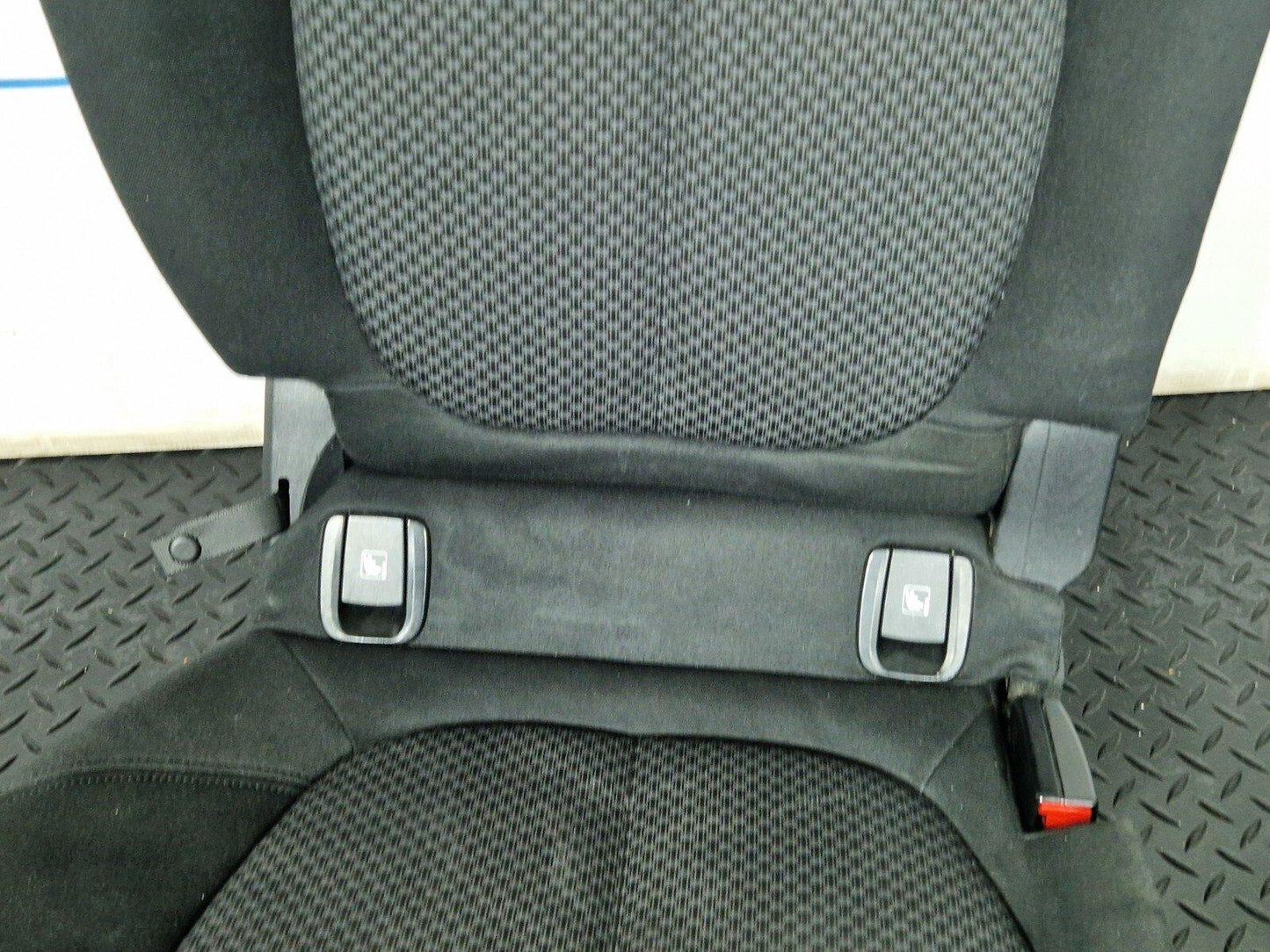 BMW 2 X1 F48 F46 F45 GENUINE REAR O/S 2ND ROW COMPLETE CLOTH SEAT WITH HEADREST