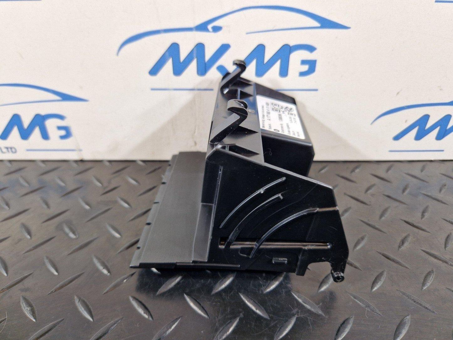 18-ON MERCEDES BENZ A CLASS W177 GENUINE CENTER CONSOLE REAR STORAGE TRIM BOX