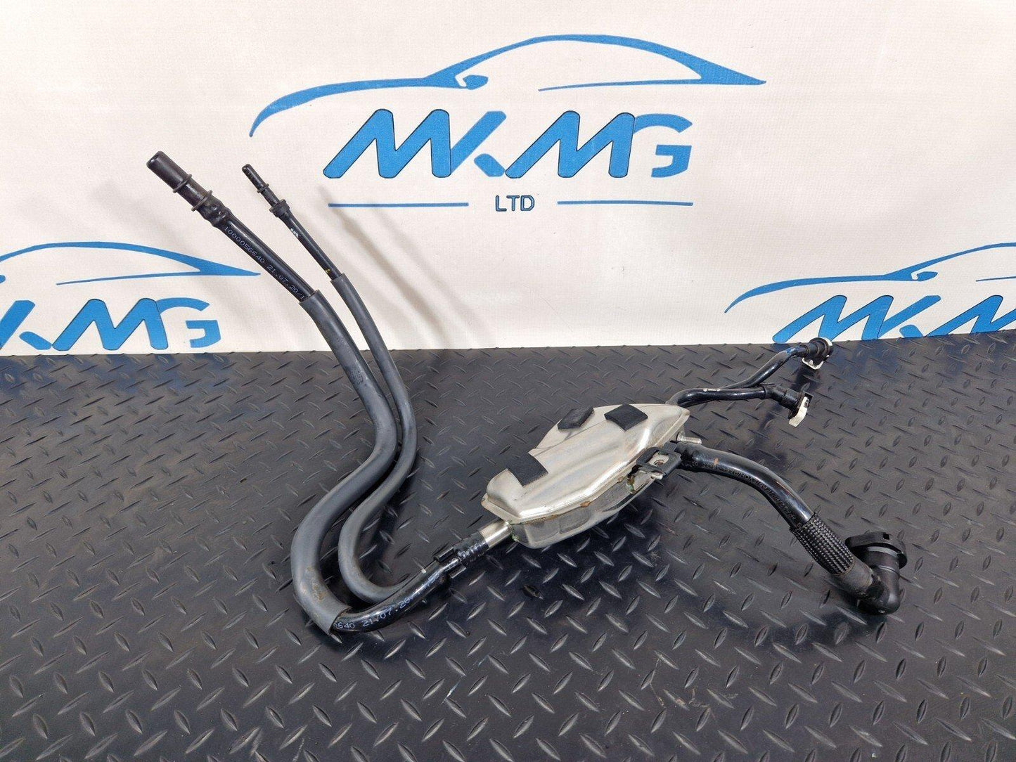 19-ON MERCEDES BENZ CLA C118 INLET FUEL EXPANSION TANK A1774705900