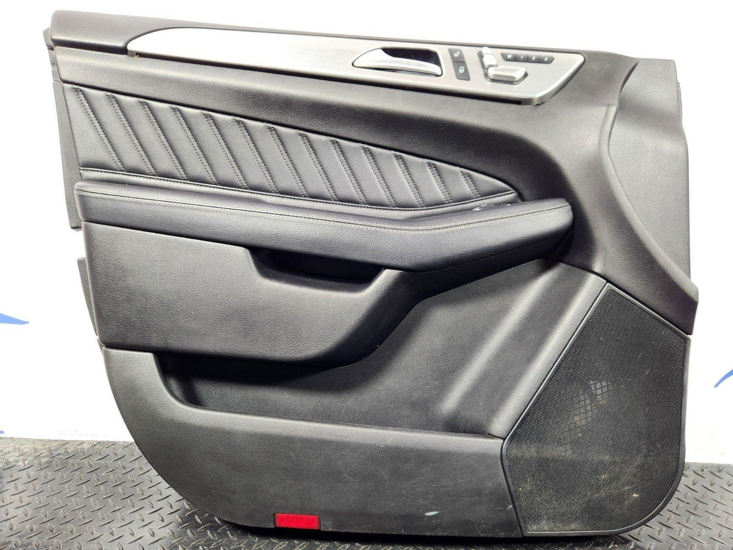 11-19 MERCEDES BENZ ML W166 OEM COMPLETE FRONT LEFT N/S BLACK LEATHER DOOR CARD