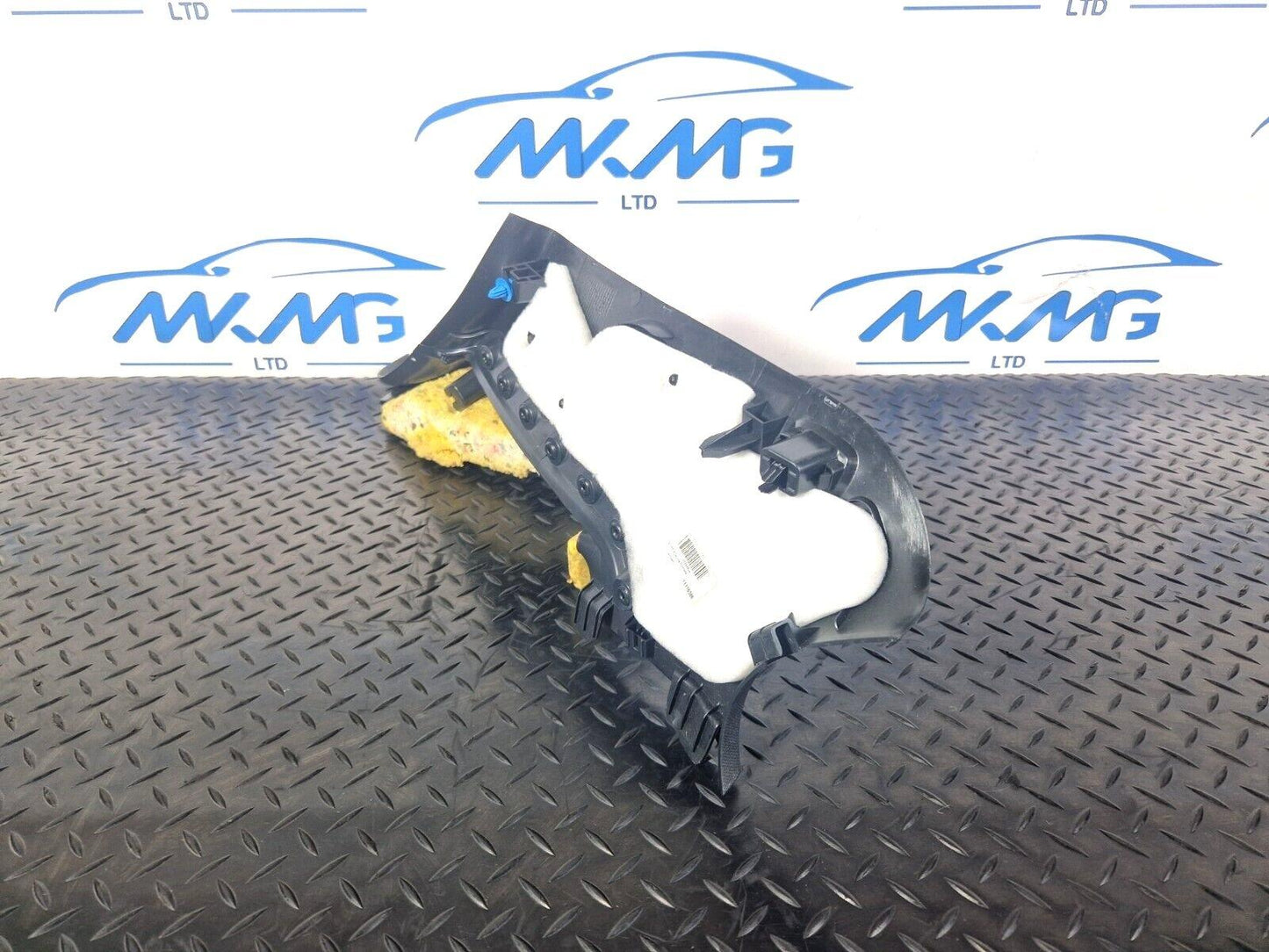 12-18 MERCEDES BENZ W176 DRIVER OFF SIDE INTERIOR REAR C PILLAR TRIM A1766902200
