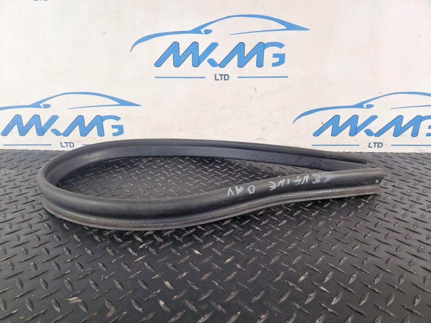 10-15 AUDI Q7 4L GENUINE BULK HEAD UNDER BONNET RUBBER SEAL 4L0823723