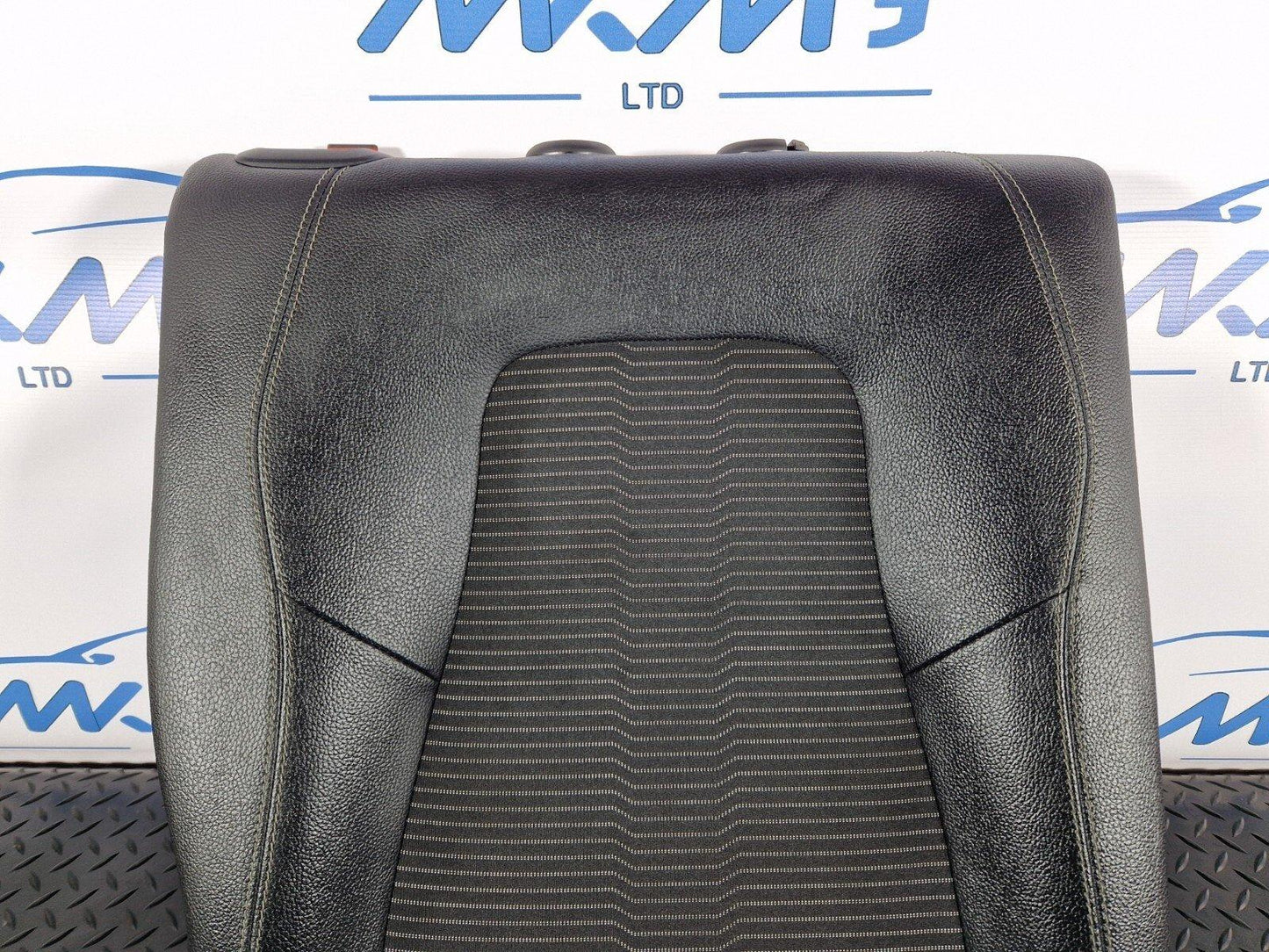 18-ON MERCEDES A CLASS W177REAR RIGHT DRIVER SIDE SEAT HALF LEATHER A1779200600