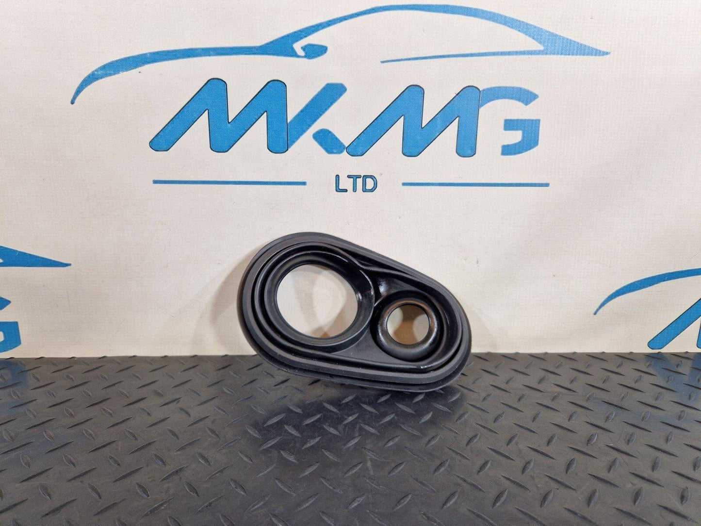 18-ON MERCEDES BENZ A CLASS W177 OEM FUEL FILLER NECK PIPE COVER A1774710200