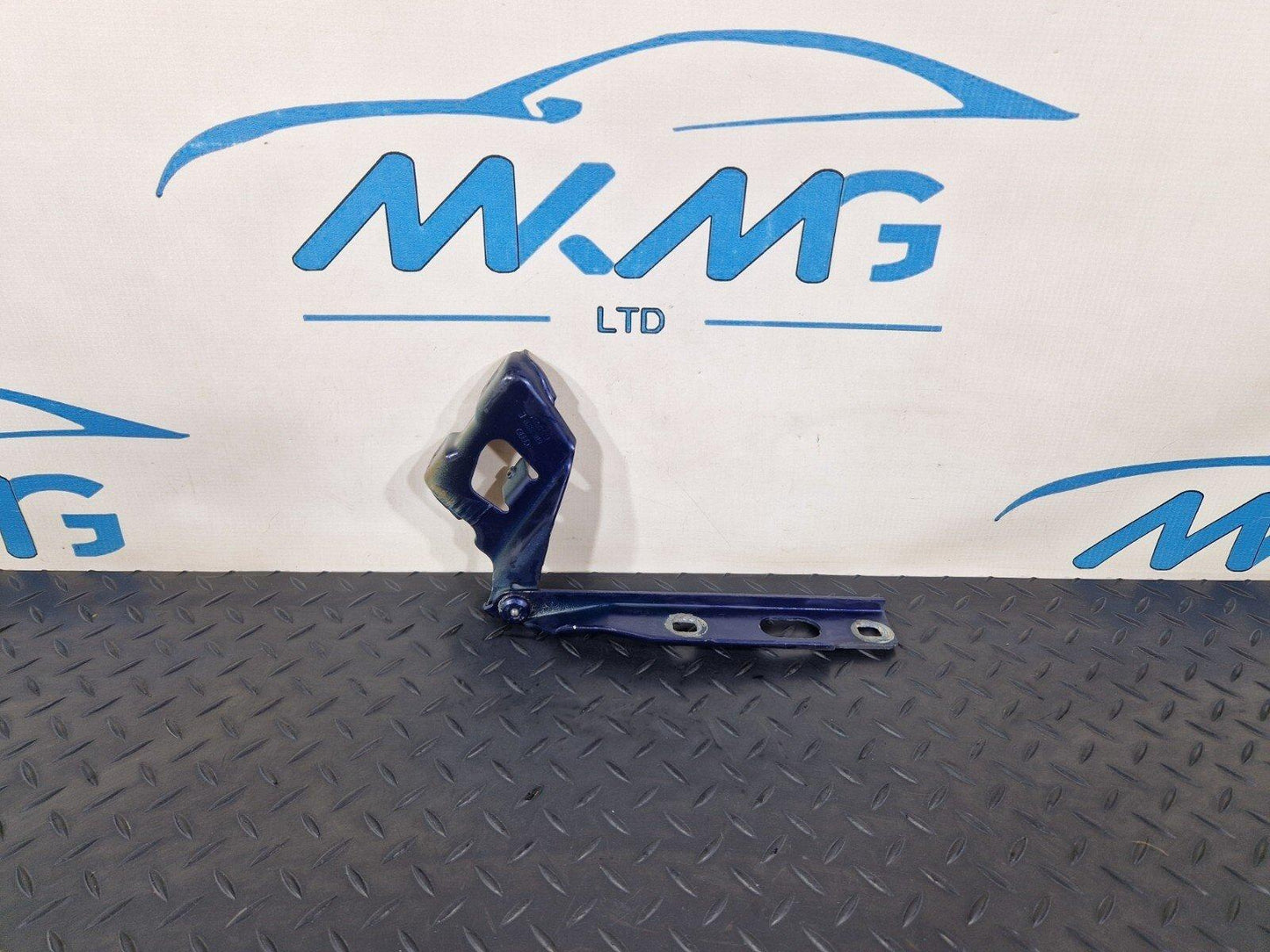 12-17 AUDI S5 CONVERTIBLE FRONT RIGHT BONNET HOOD HINGE IN BLUE 8T0823302E
