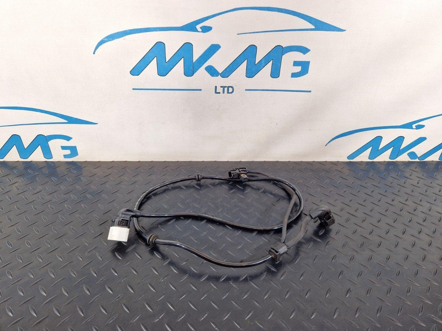 14-21 MERCEDES BENZ C300h W205 REAR RIGHT O/S PARKING BRAKE & BRAKE WEAR SENSOR