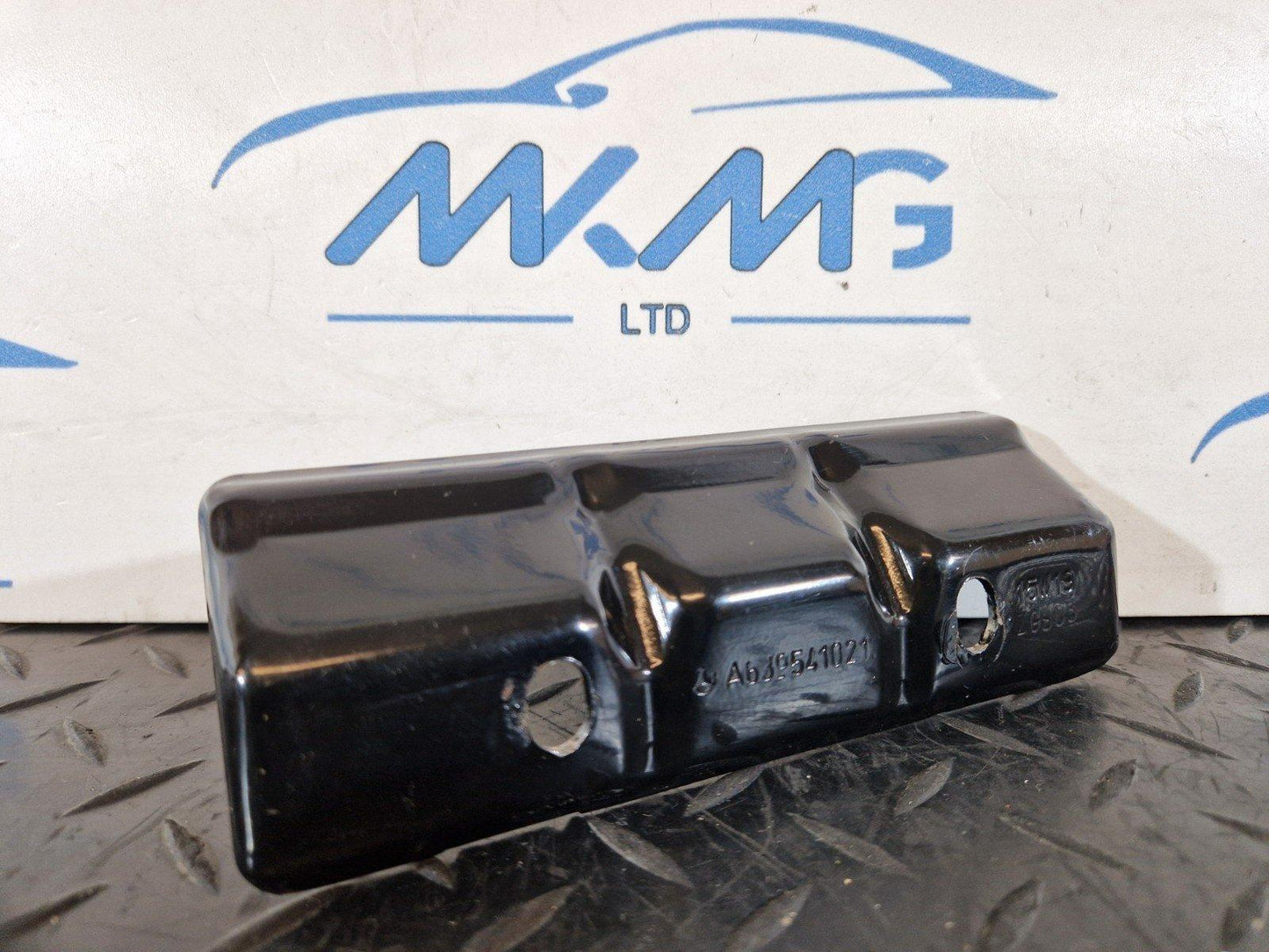 14-23 MERCEDES VITO W447 GENUINE OEM ORIGINAL BATTERY HOLDER TRAY A639541021