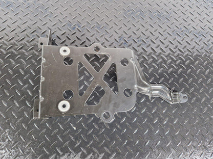 19-ON MERCEDES BENZ CLA C118 GENUINE HEATER MATRIX BRACKET HOLDER A2475010300