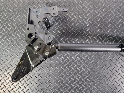15-18 AUDI A7 4G OEM REAR RIGHT SIDE O/S ELECTRIC BOOT TAILGATE STRUT 4G8827852F
