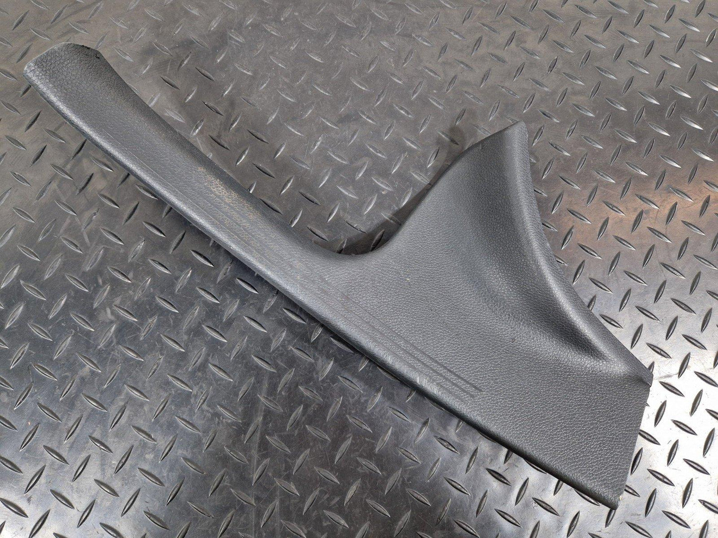 14-21 MERCEDES-BENZ C250D W205 REAR LEFT SIDE INNER SILL COVER PANEL A2056860136
