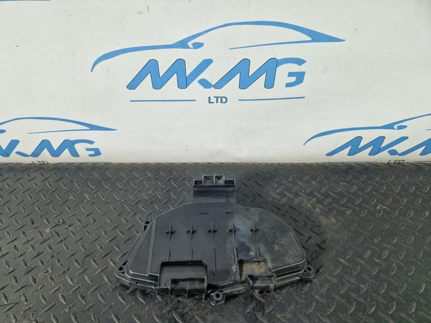12-18 AUDI A6 C7 2.0 DIESEL CGLC GENUINE HOUSING FOR CONTROL UNITS 4G2907613B