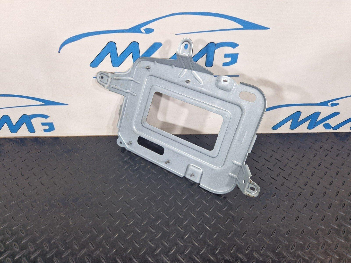 19-ON MERCEDES BENZ A CLASS EQ W177 SPEEDOMETER MODULE BRACKET A2475455700