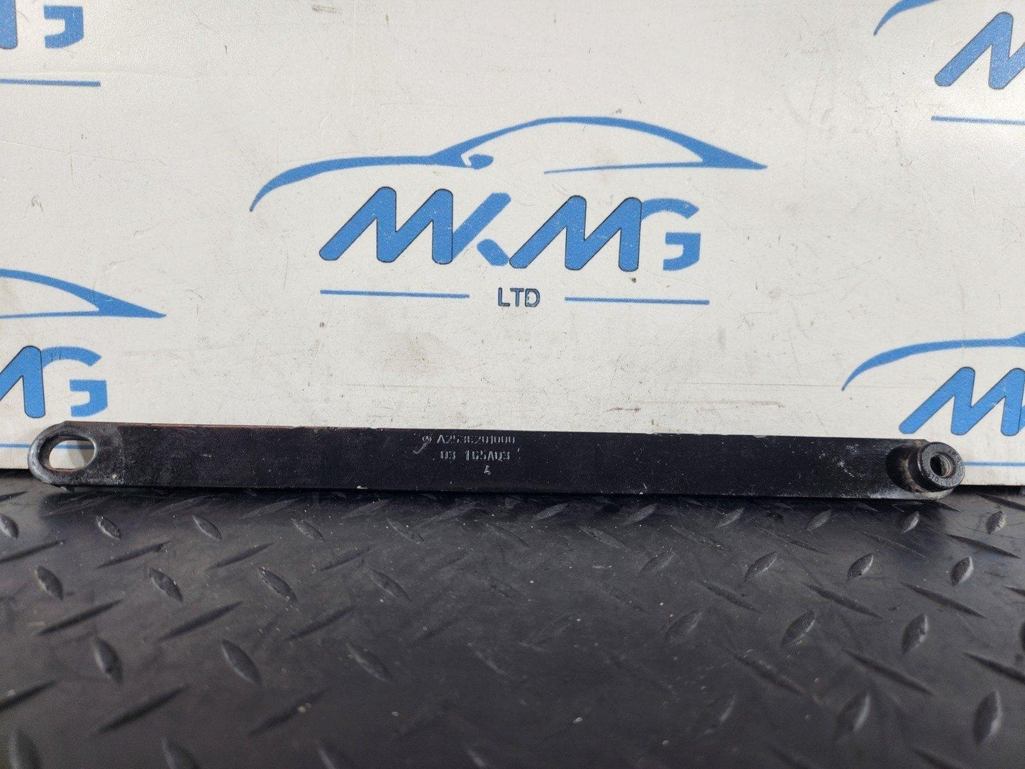 16-22 MERCEDES BENZ X253 FRONT SLAM PANEL SUPPORT STRUT BRACKET A2536201000