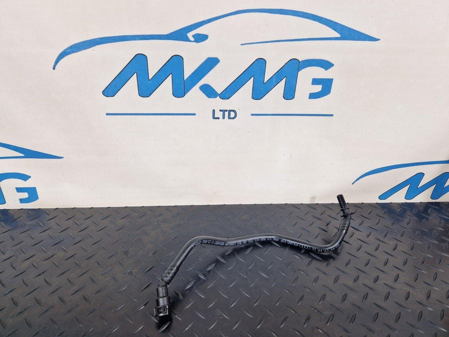 16-23 AUDI S5 COUPE GENUINE VACUUM PIPE HOSE 8W0611931BB