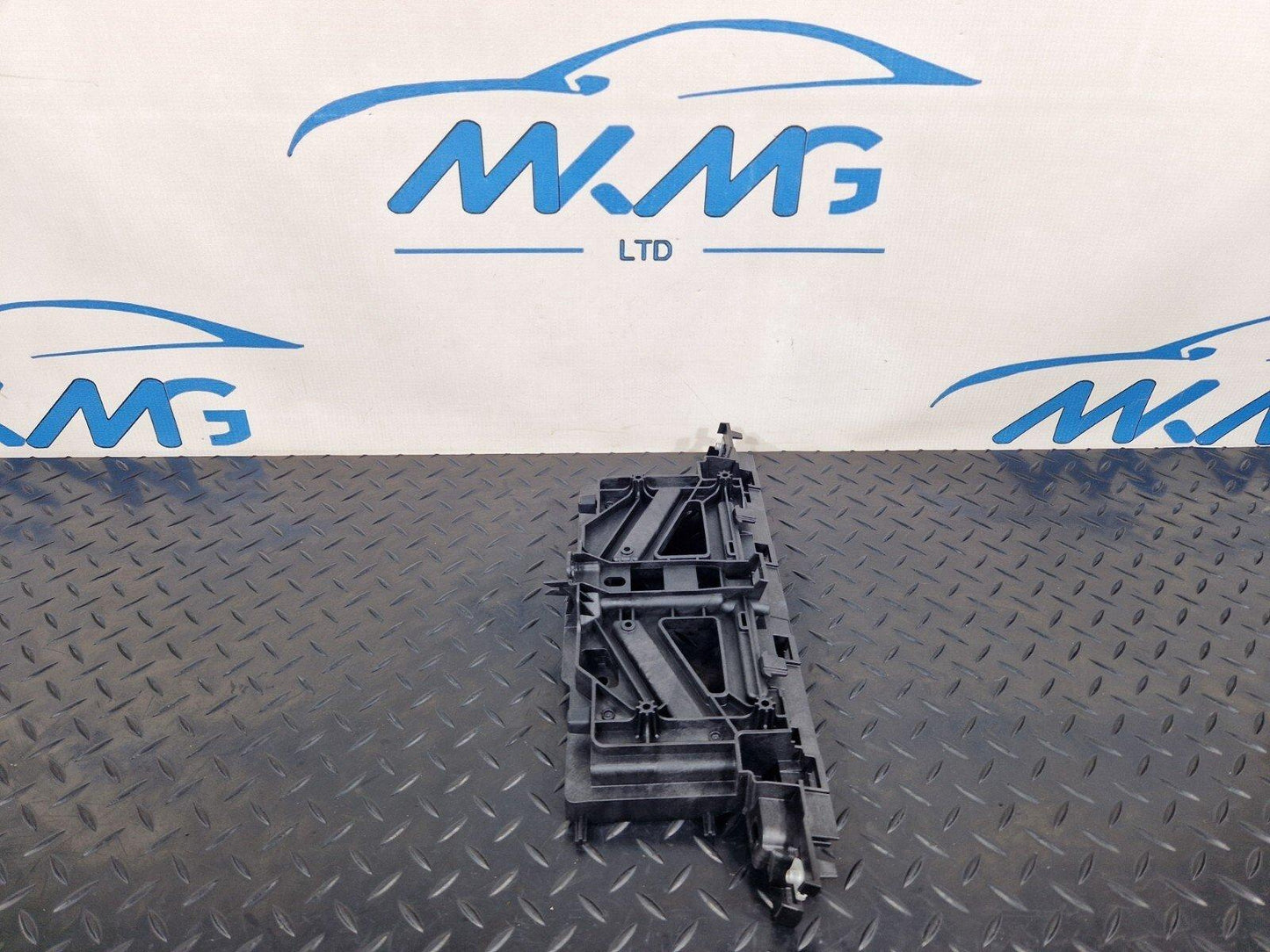 16-23 AUDI S5 A5 F5 B9 GENUINE MMI SCREEN MOUNT BRACKET