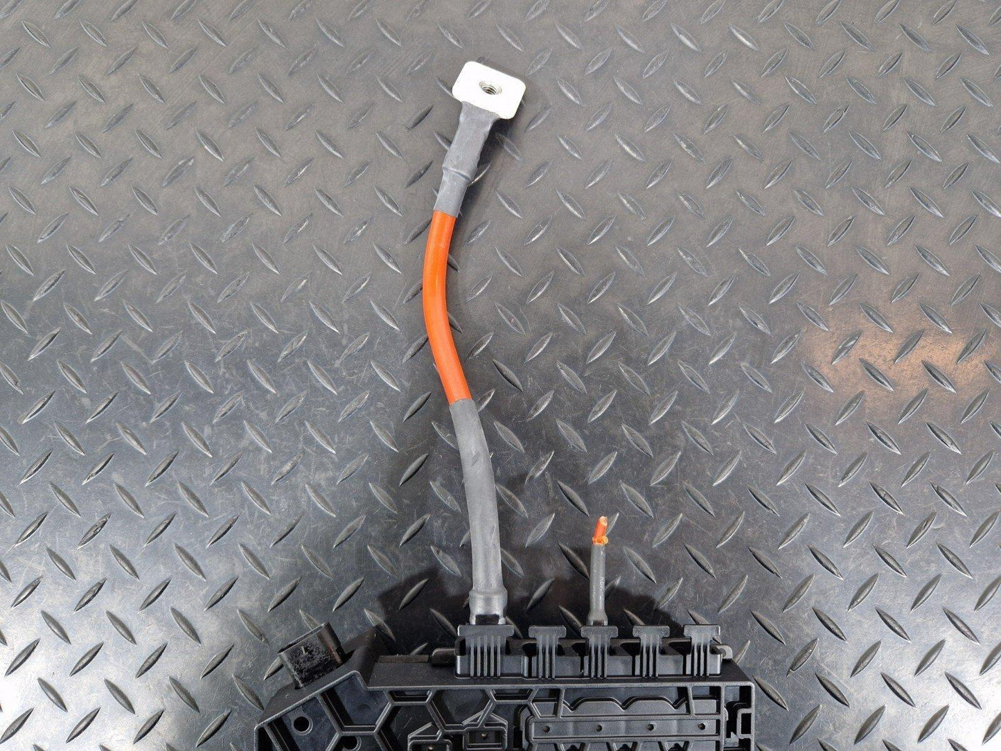 14-21 MERCEDES BENZ C200 W205 FUSE BOX RELAY MODULE 2.1 A2055402850