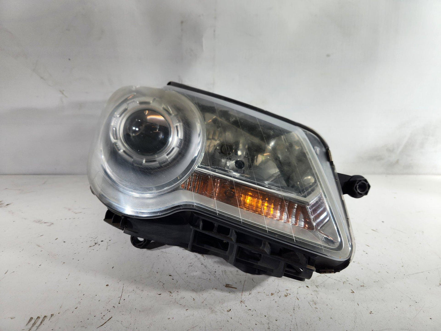 Volkswagen Touran MK1 MPV Front Right O/S Driver Headlight *Damaged* 0844111B6R
