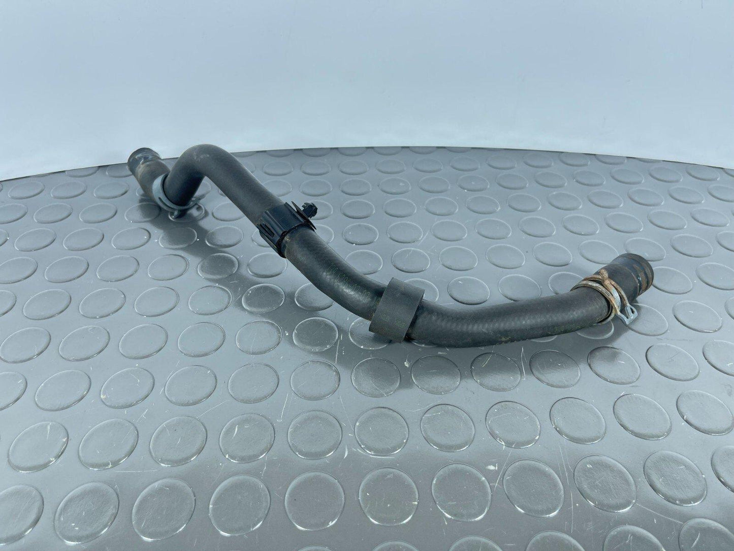 16-19 AUDI A4 B9 GENUINE WATER COOLANT PIPE HOSE 8W2819372C