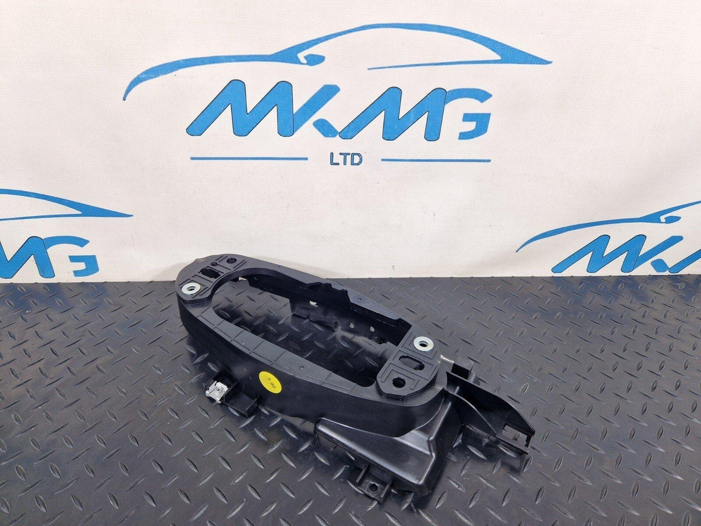 16-19 AUDI A4 B9 S-LINE GENUINE GEARSTICK MOUNTING PLATE BRACKET 8W0863531