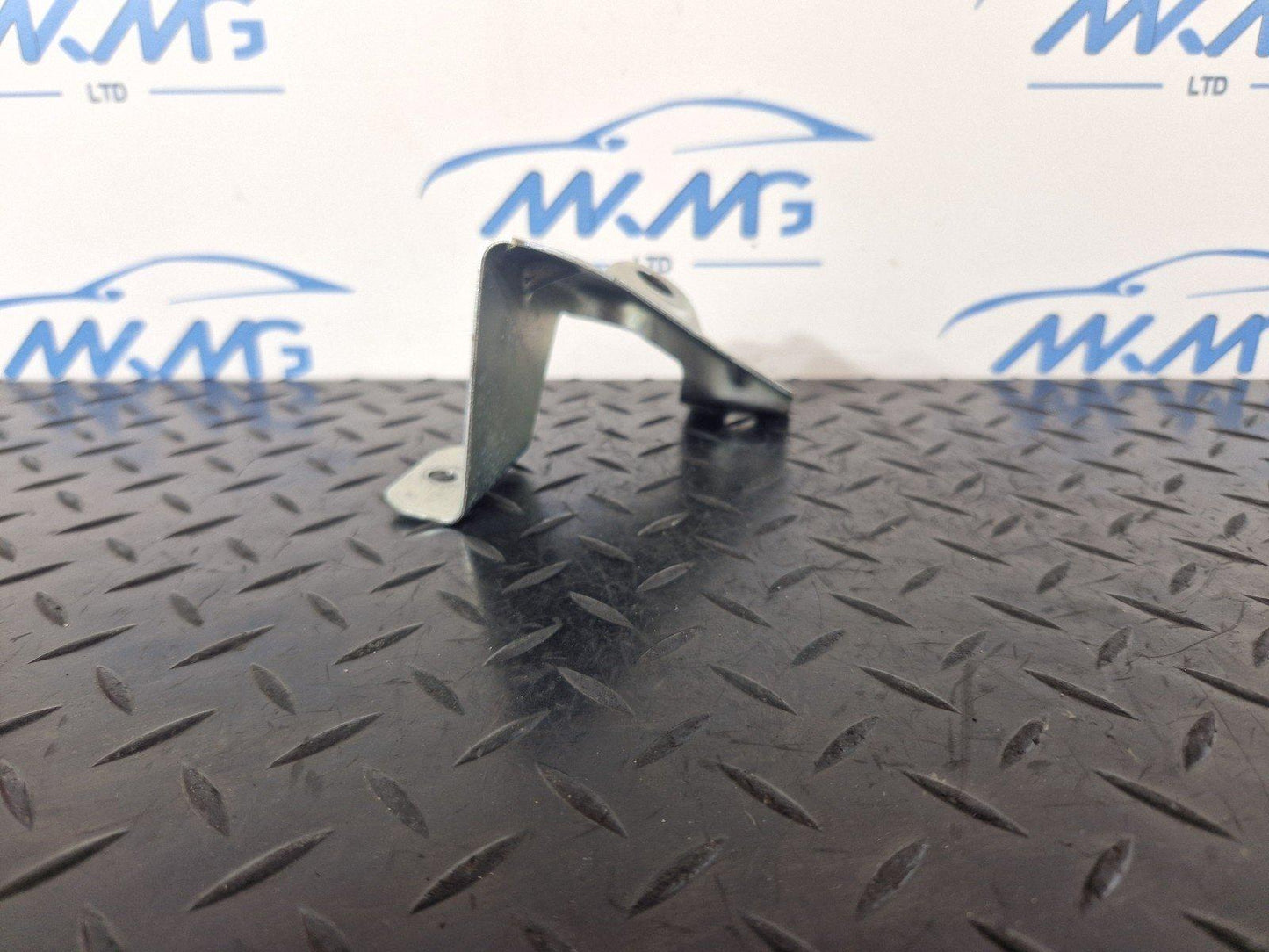 19-ON RANGE ROVER EVOQUE L551 OEM LEFT FRONT BUMPER MOUNT BRACKET K8D217B919AB