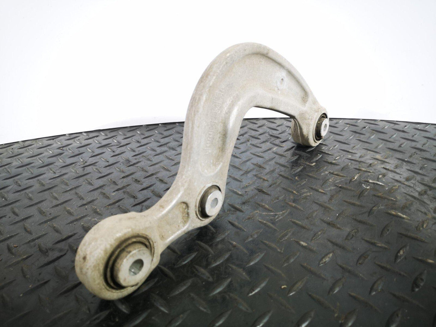 GENUINE AUDI A4 B9 A5 S5 F5 REAR LEFT OR RIGHT CONTROL ARM 8W0505361E