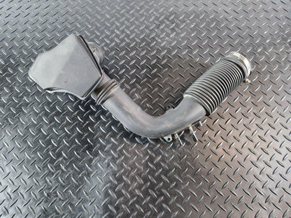 19-ON MERCEDES BENZ B CLASS W247 1.3 PETROL OEM AIR PIPE A2820901100