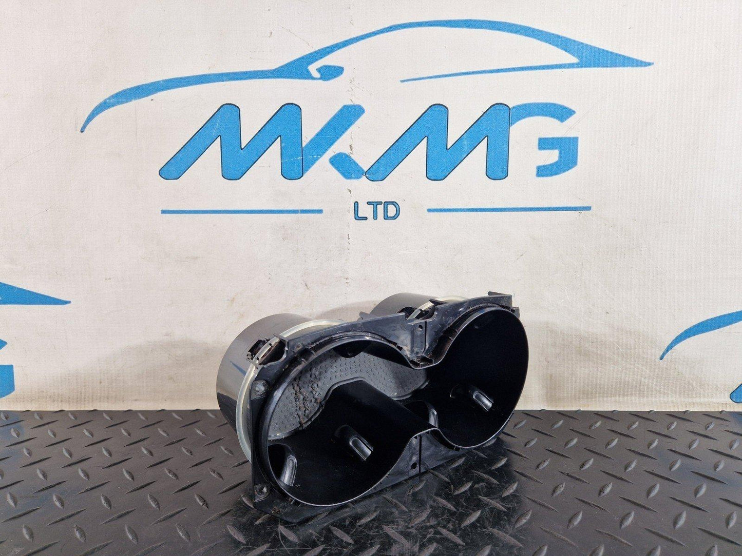 10-18 VW TOUAREG 7P GENUINE CENTRE CONSOLE TWIN CUP HOLDER 7P6858602
