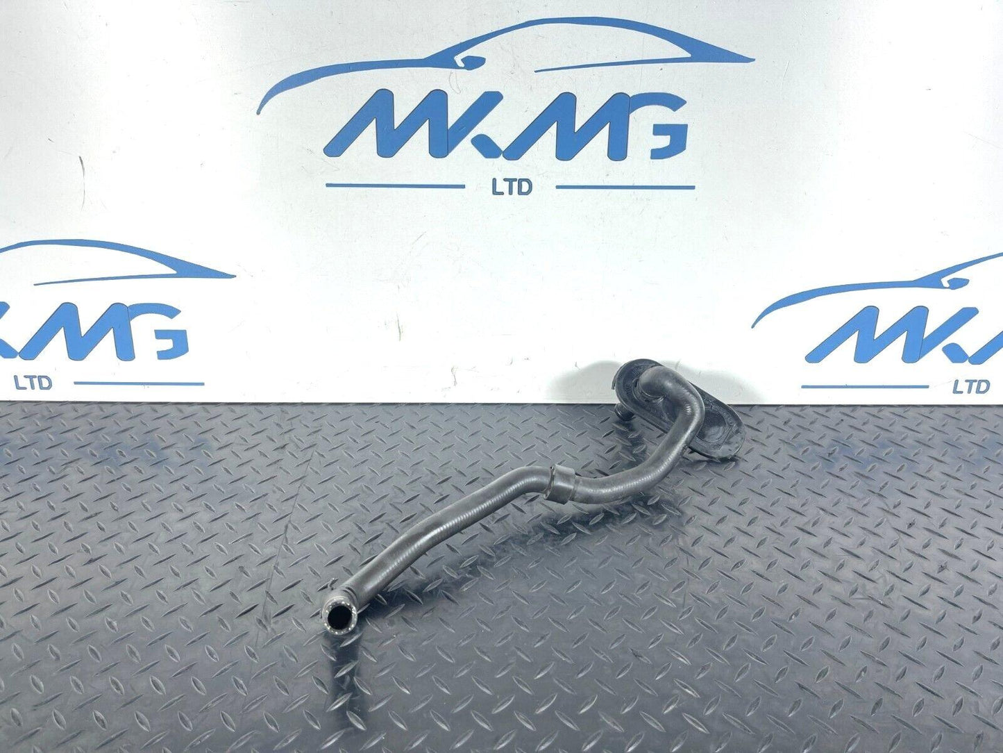 16-19 AUDI A4 B9 SALOON GENUINE 1.4 TFSI WATER COOLANT PIPE HOSE 8W0819332AA