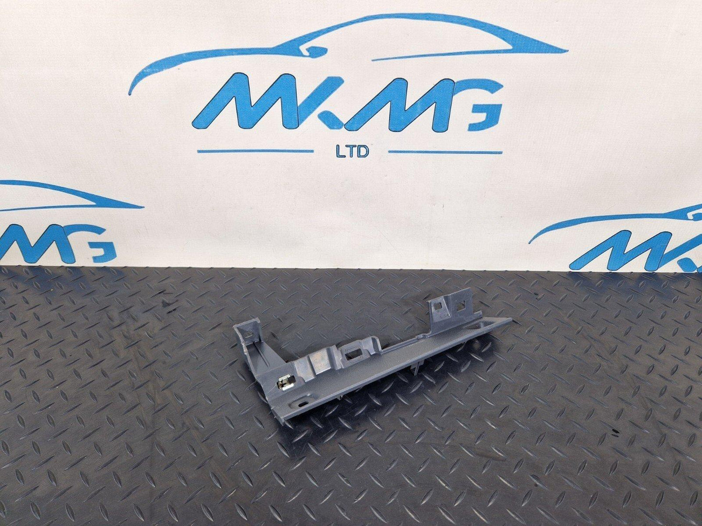 18-ON MERCEDES BENZ SPRINTER W907 W910 DASHBOARD TRIM COVER PANEL A9106806900