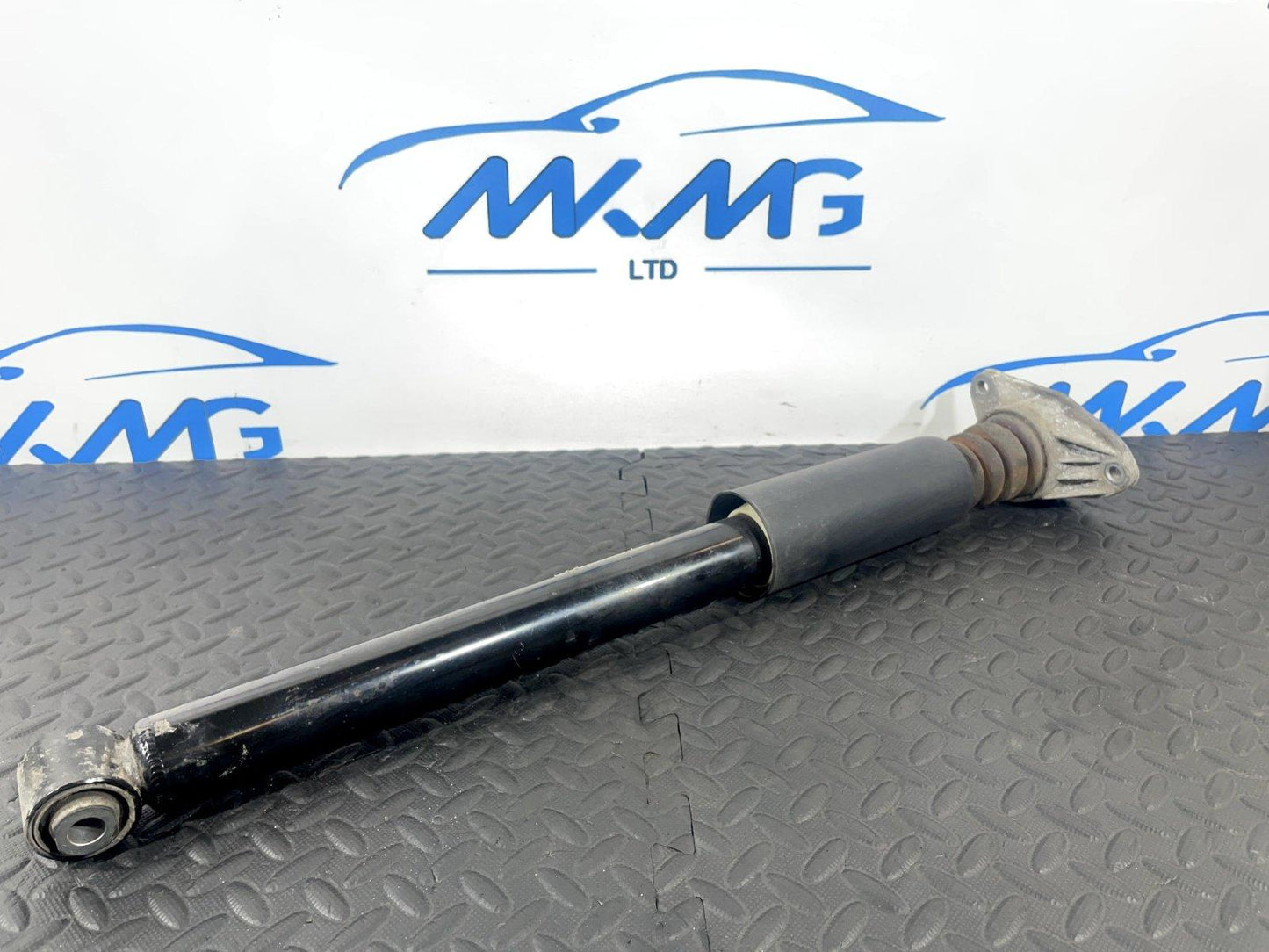 14-21 BMW 2 SERIES F45 F46 GENUINE REAR SHOCK ABSORBER FITS BOTH SIDES 6857465