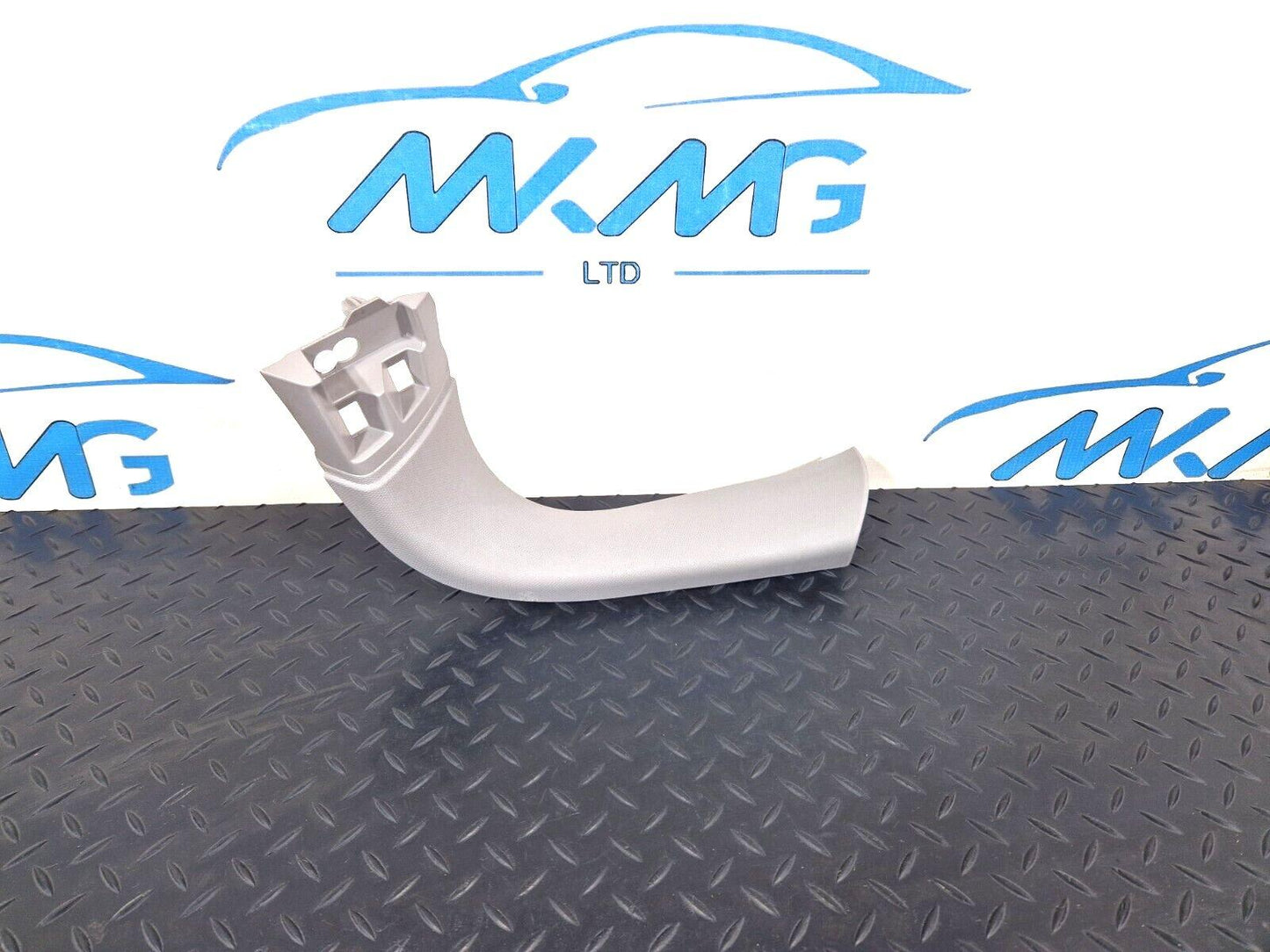 14-21 BMW 2 SERIES F45 F46 218i TAILGATE RIGHT SIDE TRIM PANEL 7318938