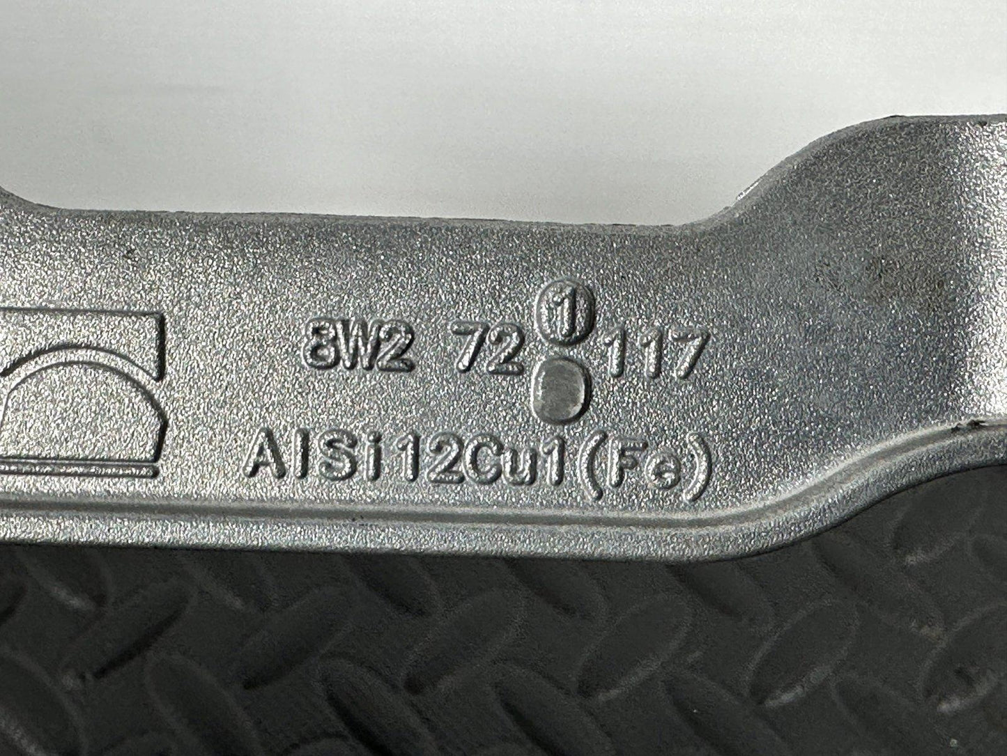 16-19 AUDI A4 B9 GENUINE BRAKE & CLUTCH PEDAL BOX ASSEMBLY 8W2721117 8W2721316