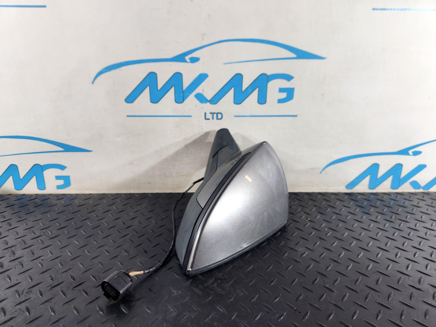Seat Leon II 1P Hatchback Left Passenger Side Door Mirror Genuine E9026684