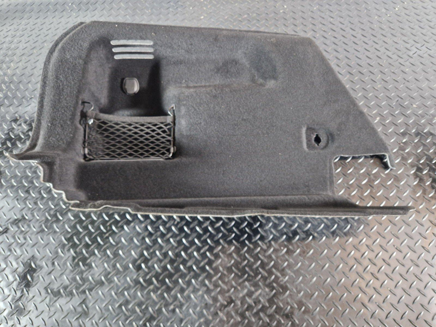 19-ON MERCEDES BENZ B CLASS W247 GENUINE LEFT SIDE TRUNK TRIM A2476905303