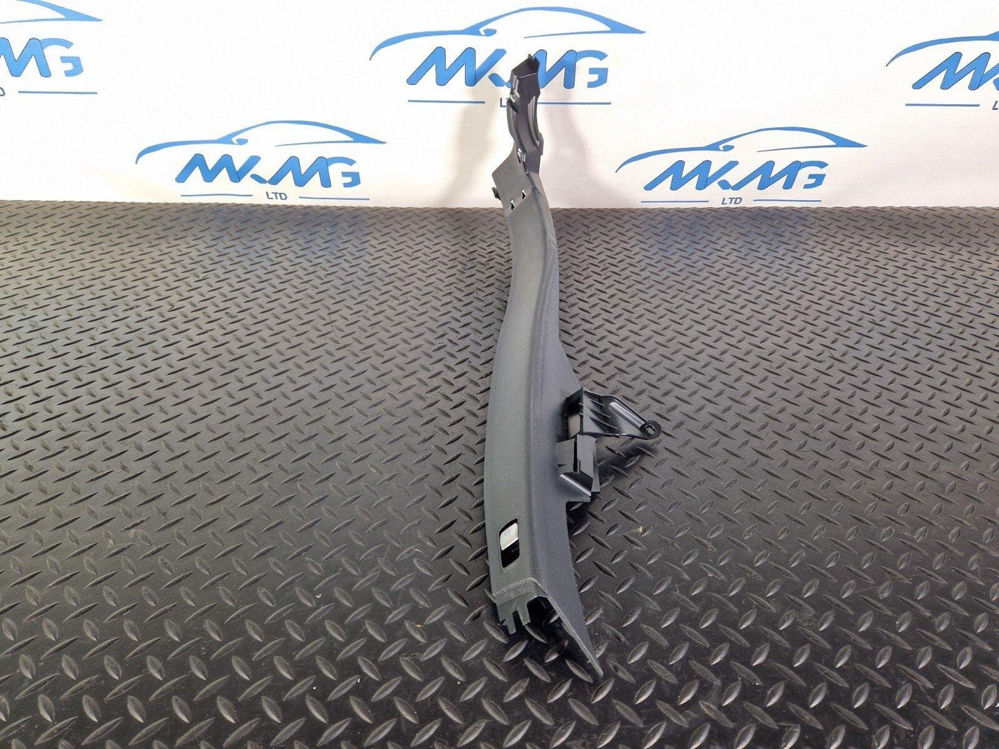 14-21 MERCEDES BENZ W205 REAR LEFT SEAT TRIM & SWITCH A2056906725 A2059058404