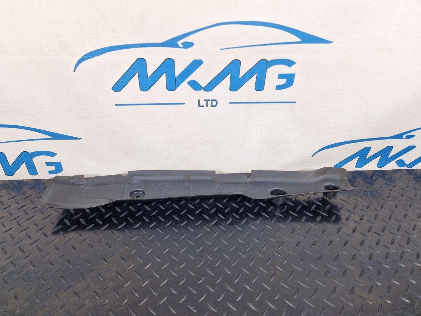 16-23 AUDI S5 COUPE FRONT RIGHT SIDE WING END PLATE 8W6821112